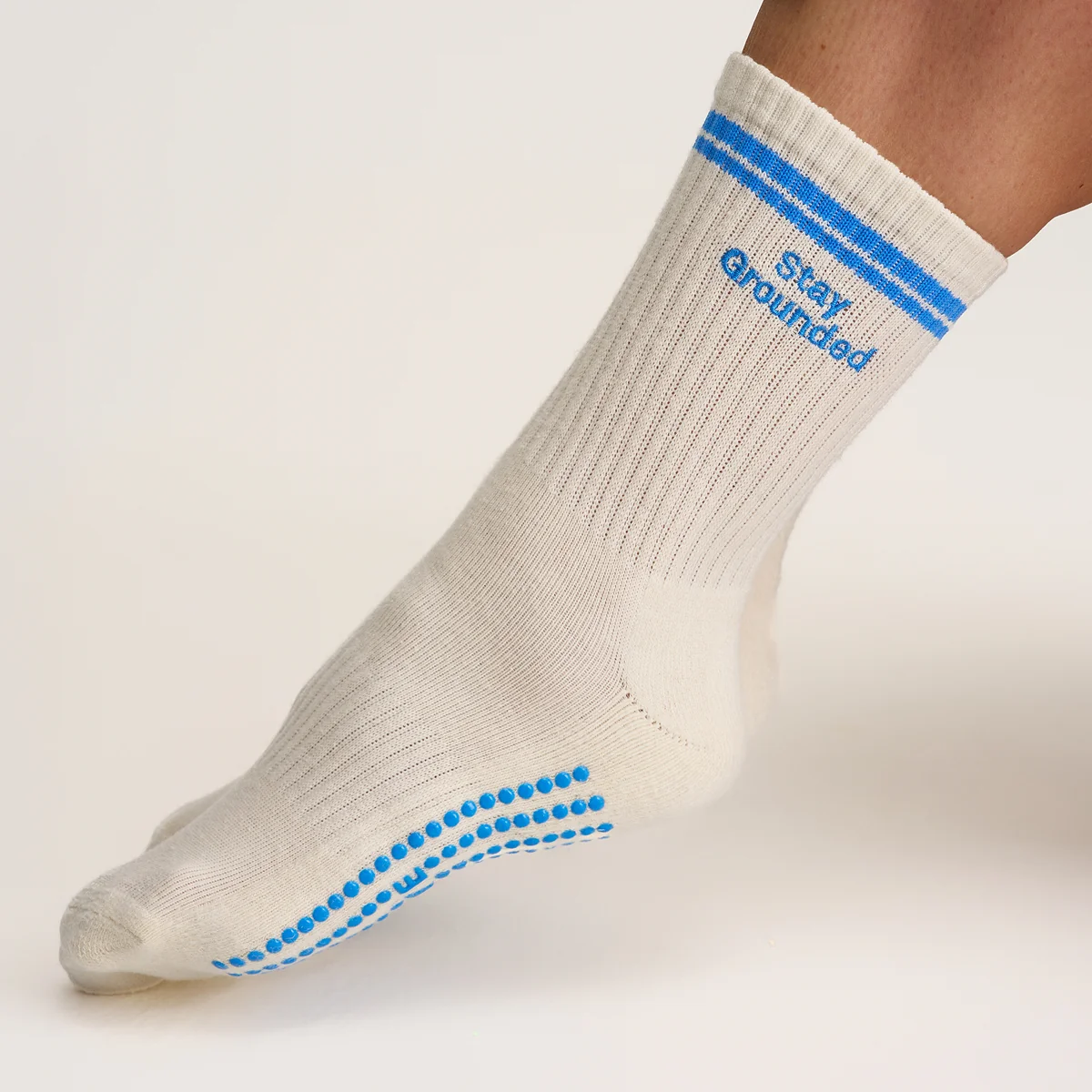 Performance Grip Socks + Massage Ball Set - Image 3